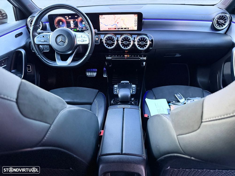 Mercedes-Benz A 250 e AMG Line - 4