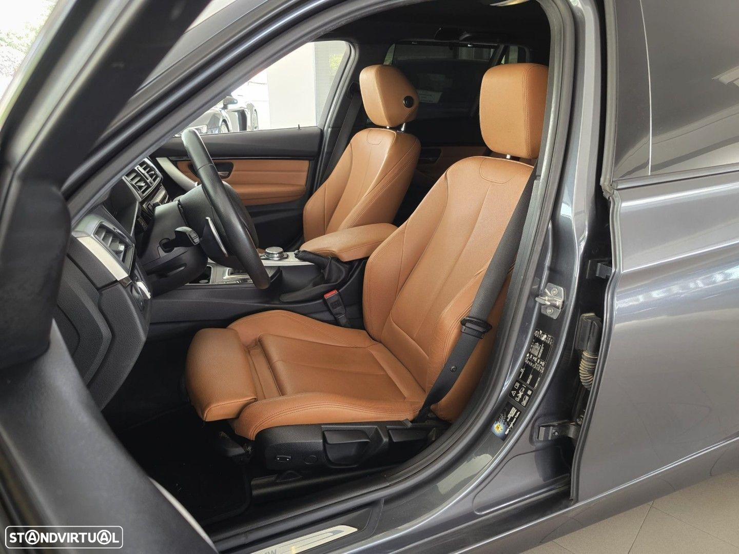 BMW 335 d Touring xDrive Line Sport - 7