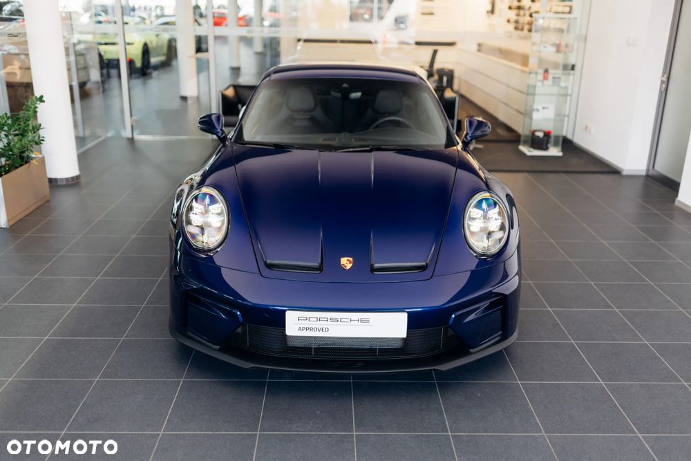 Porsche 911 GT3 Touring PDK - 9