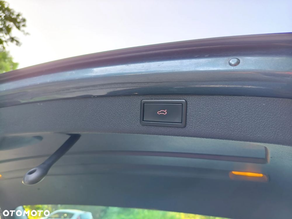 Skoda Superb 2.0 TDI DSG Elegance - 15