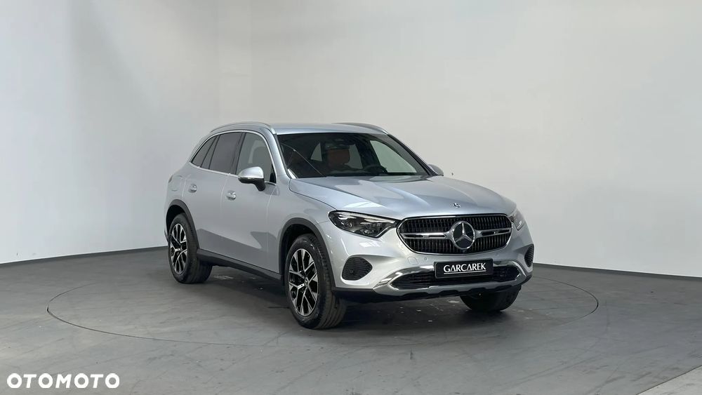 Mercedes-Benz GLC 300 e 4-Matic AMG Line - 3