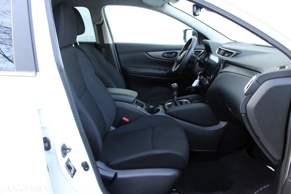 Nissan Qashqai 1.5 DCI N-CONNECTA - 8