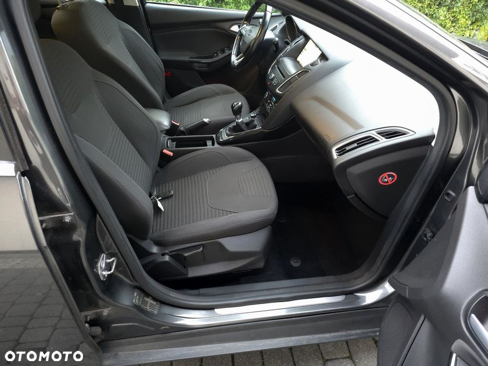 Ford Focus 1.5 TDCi Titanium - 6