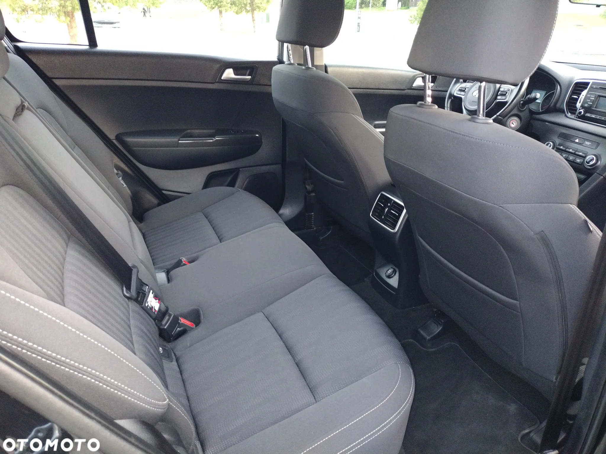 Kia Sportage 1.6 GDI Business Line L 2WD - 11