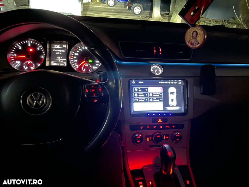 Volkswagen Passat CC - 36