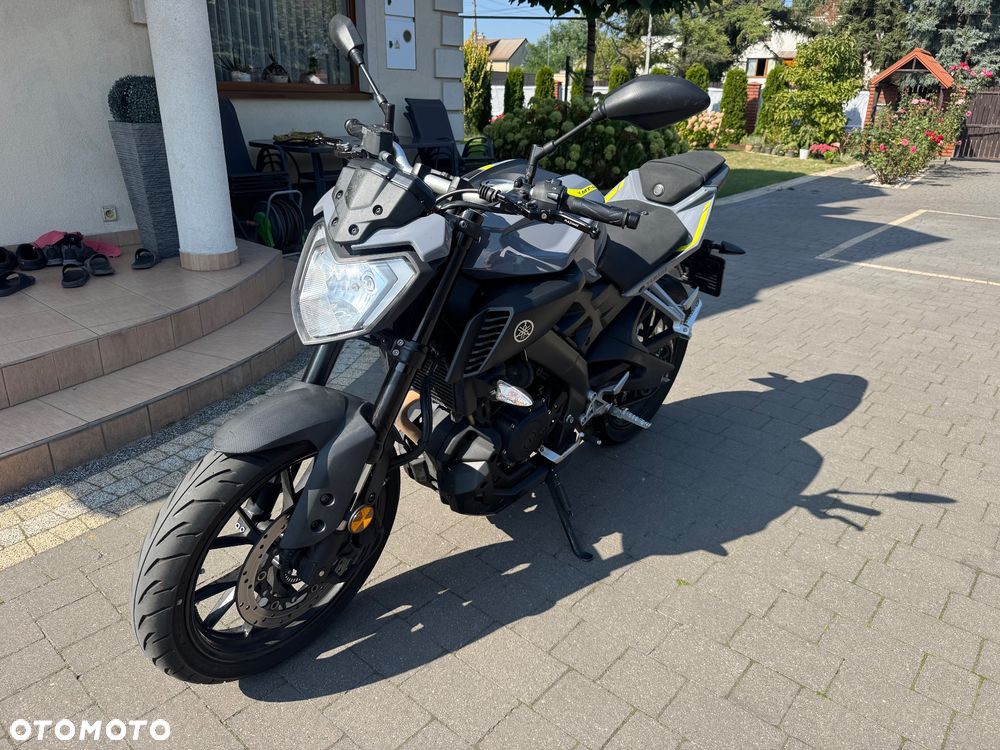 Yamaha MT - 2