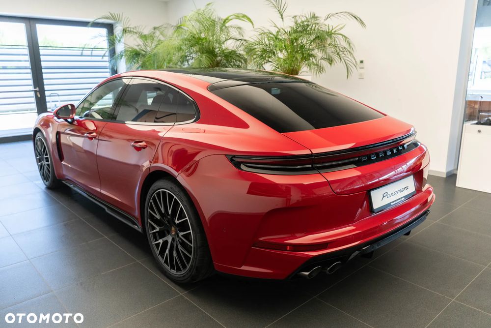 Porsche Panamera 4 - 3