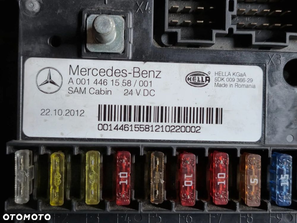 Skrzynka Tablica Modul Plyta bezpiecznikow A0014461458 A0014461558 MERCEDES MP4 - 4