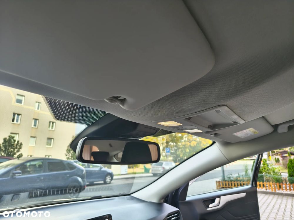 Ford Focus 1.0 EcoBoost mHEV Connected - 17