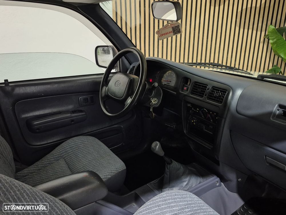 Toyota Hilux 2.4D - 150.000KM | GARANTIA | IVA - 5 LUGARES - 21
