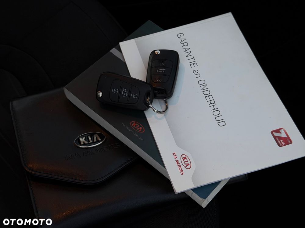 Kia Ceed - 27