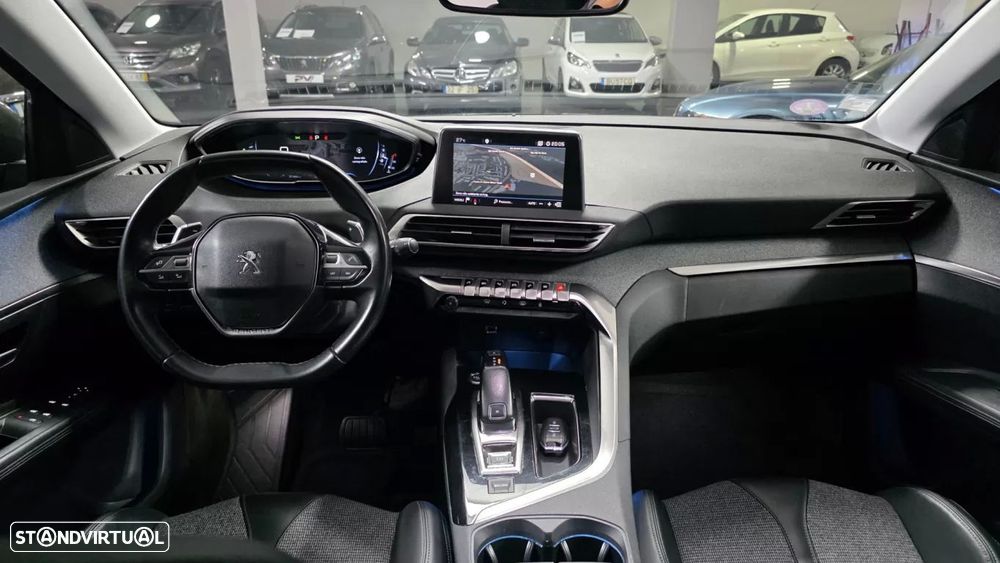 Peugeot 3008 1.2 PureTech Allure EAT6 - 12