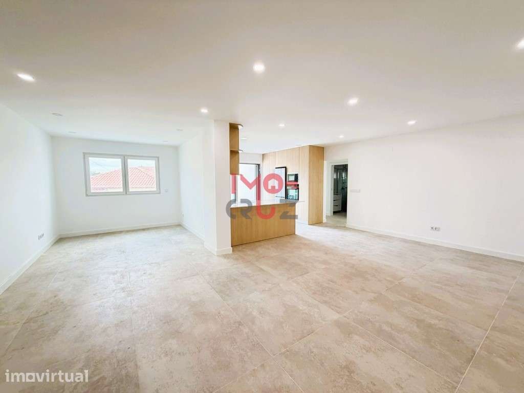 Apartamento T2 Moderno com Suíte, Elevador e 2 Lugares de Garagem F... - Grande imagem: 5/20