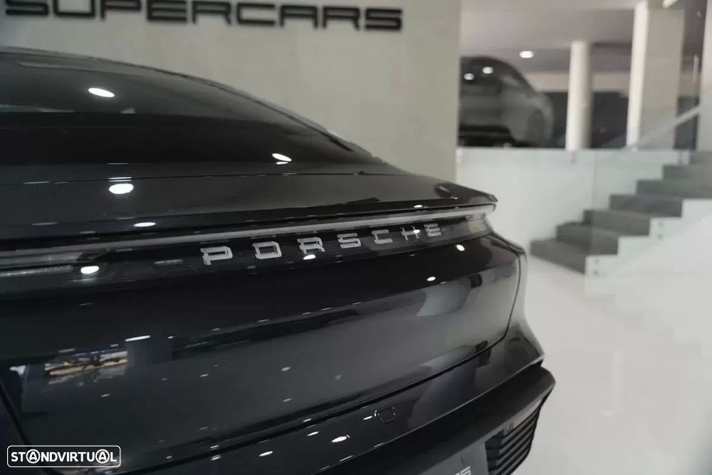 Porsche Taycan 4S — fotografia 17