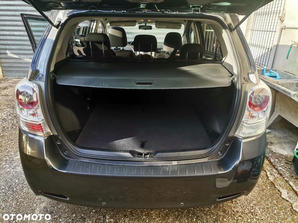 Toyota Verso 1.8 Multidrive Edition - 28