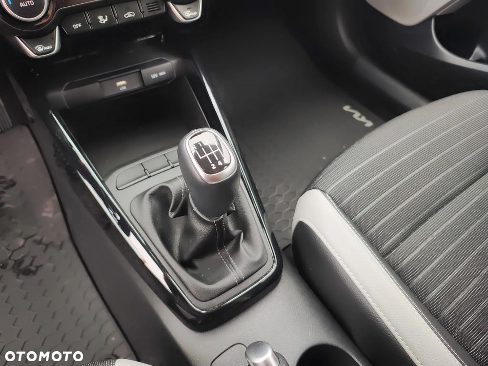 Kia Stonic 1.0 T-GDI L - 17