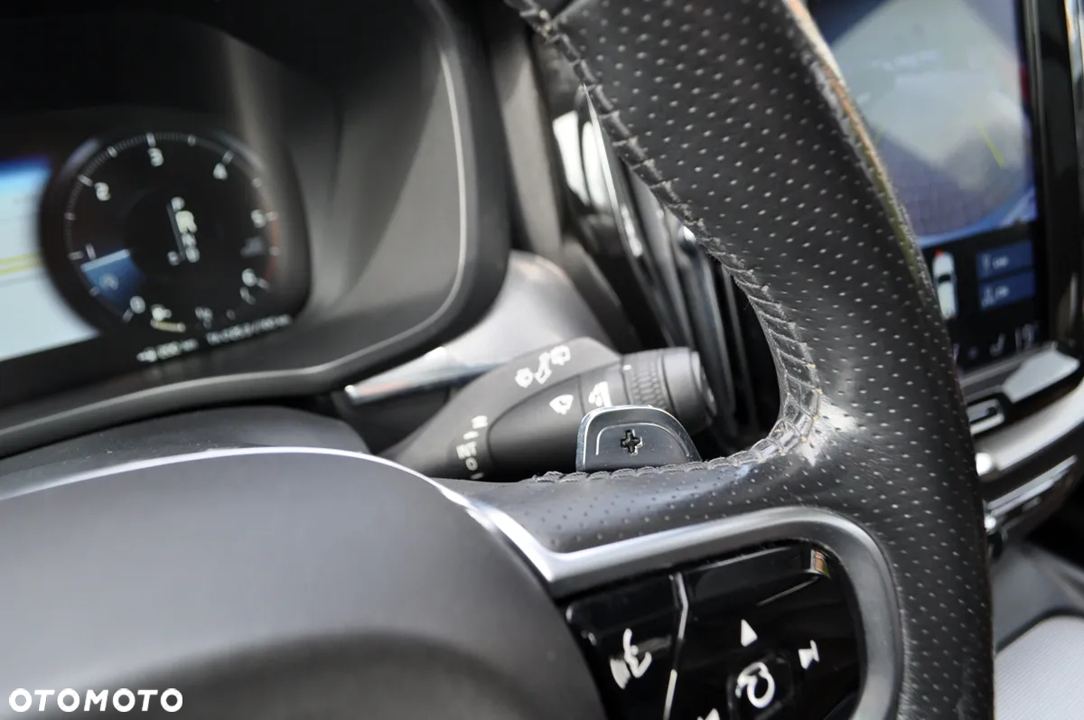 Volvo XC 60 D5 SCR AWD Inscription - 37