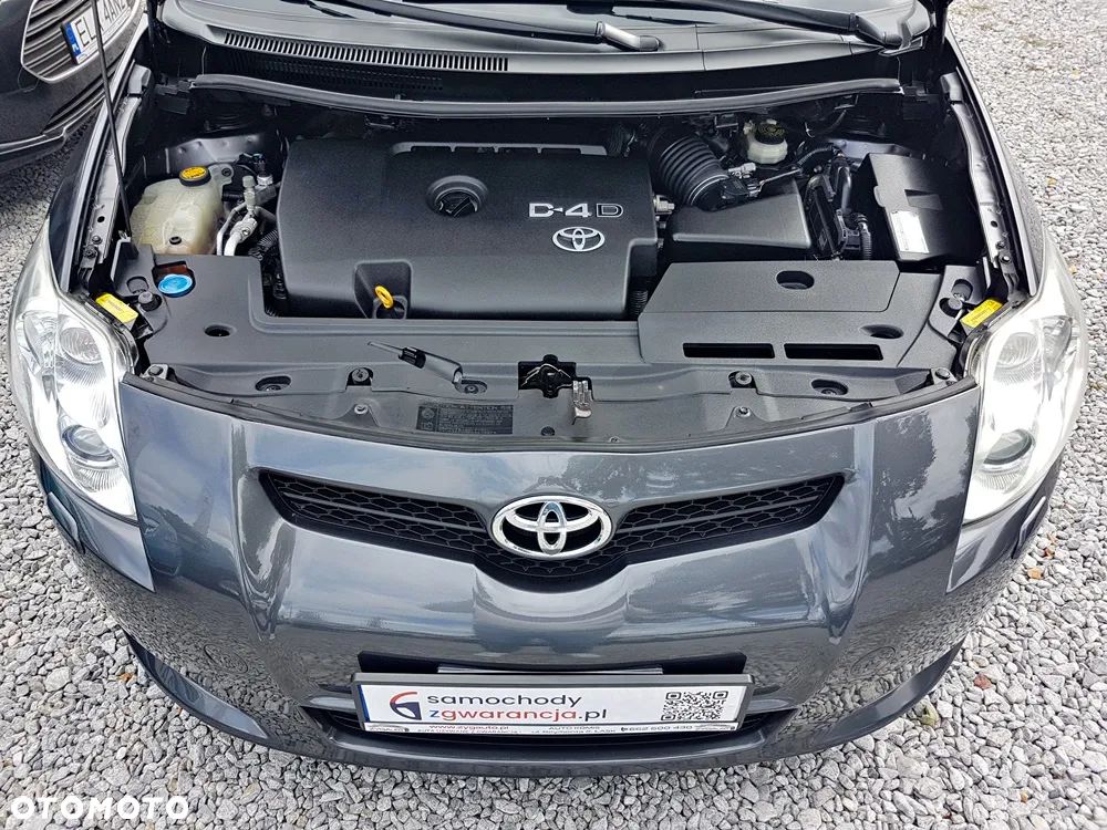 Toyota Auris 2.0 D-4D Executive - 9