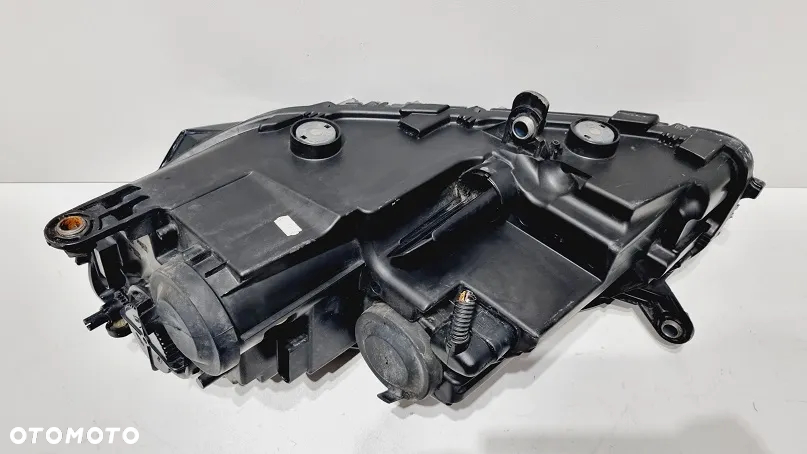 REFLEKTOR PRAWY LAMPA VW PASSAT B7 EUROPA - 4