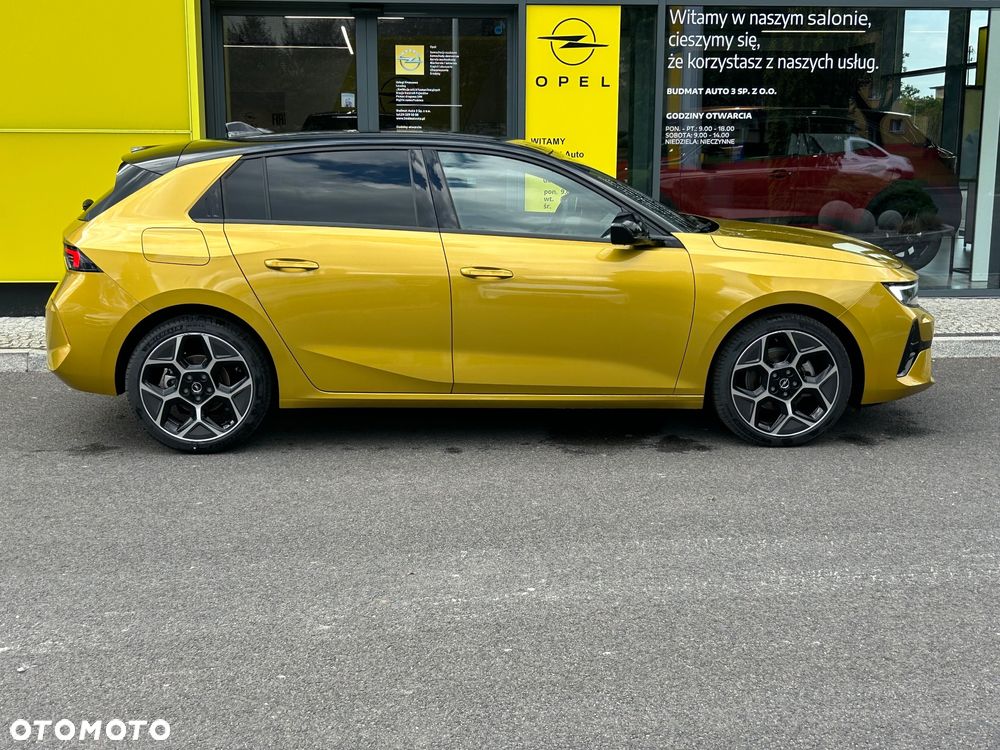 Opel Astra 1.2 T GS Line S&S - 4