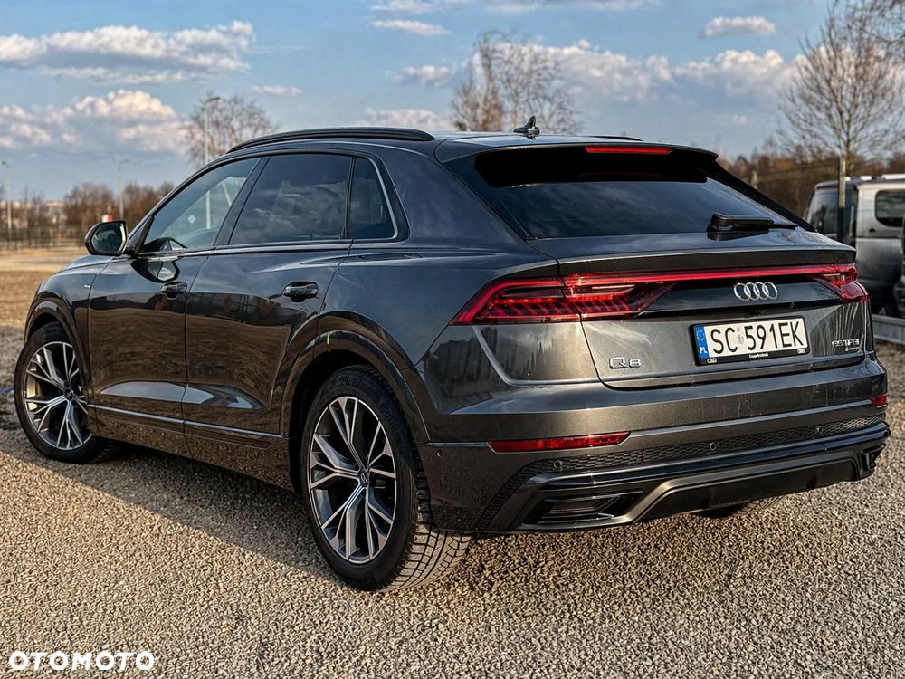 Audi Q8 - 6
