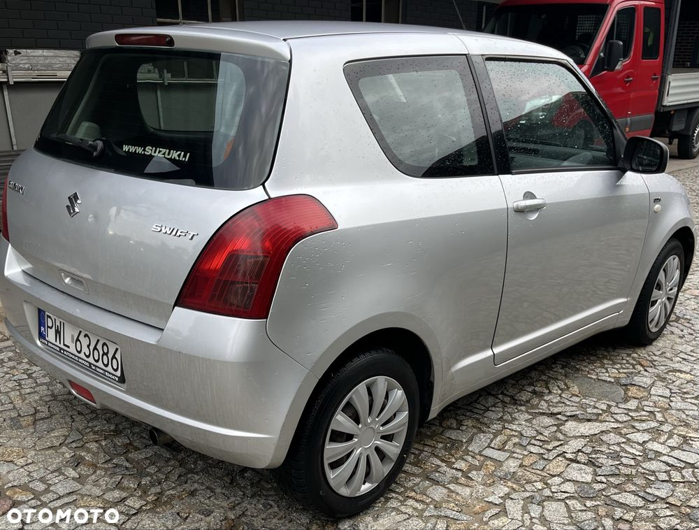Suzuki Swift - 6