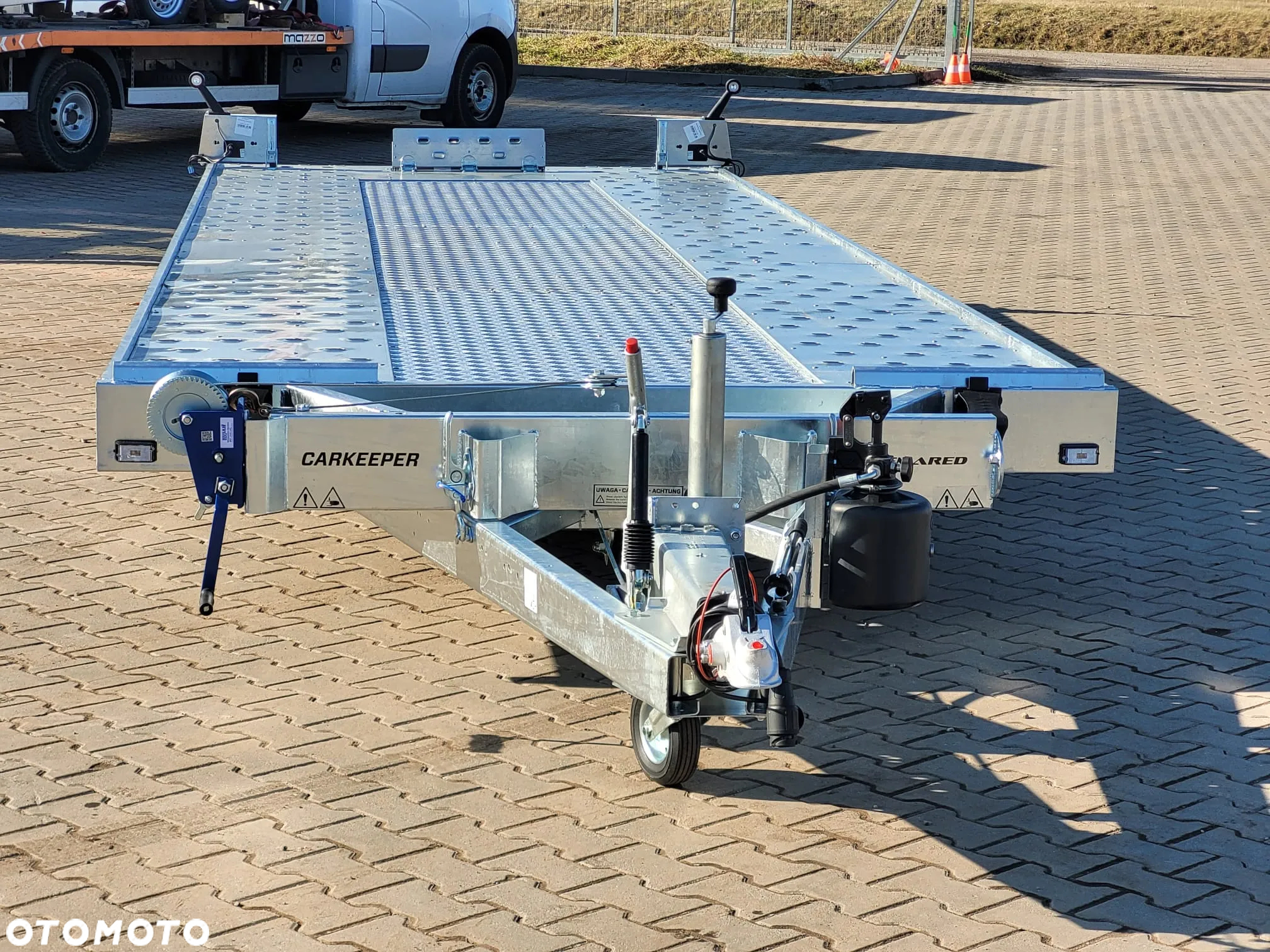 TEMARED DOSTAWA! Przyczepa Laweta Carkeeper 5820/3, wym. 580x207cm, UCHYLNA PLATFROMA, wypełnienie z blachy alu, 3 osie, koła 10, DMC 3500kg - 19