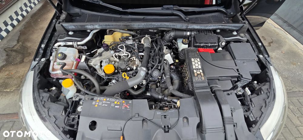 Renault Megane ENERGY TCe 140 EDC LIMITED - 38