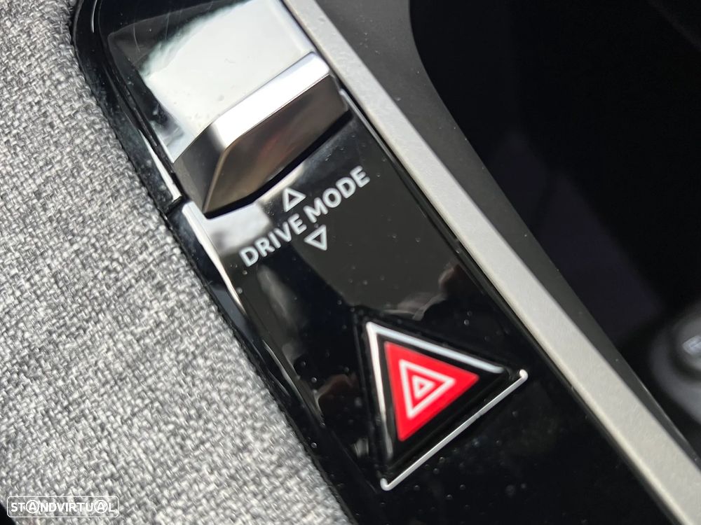 Peugeot 3008 1.2 Hybrid Allure Pack e-DCS6 - 18