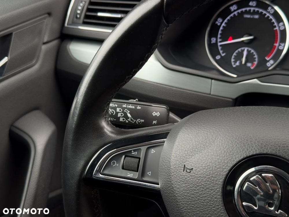 Skoda Superb 1.8 TSI Active DSG - 27