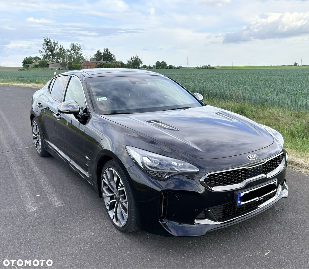Kia Stinger - 2
