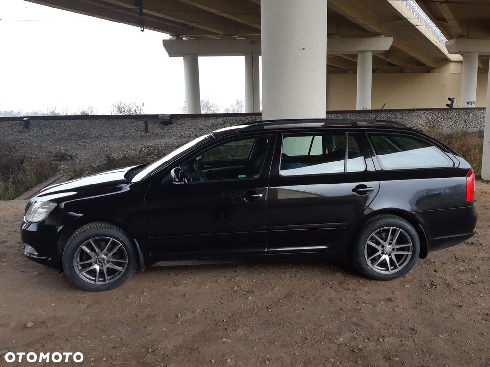 Skoda Octavia 1.8 TSI Ambiente - 6