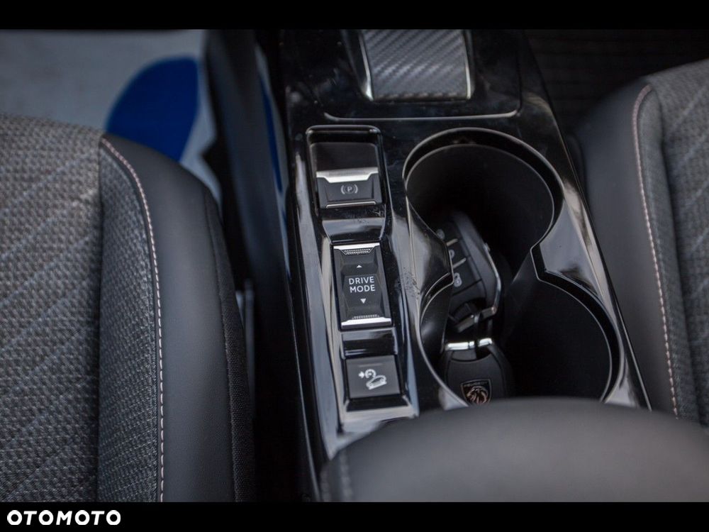 Peugeot 2008 1.2 PureTech Allure S&S EAT8 - 12