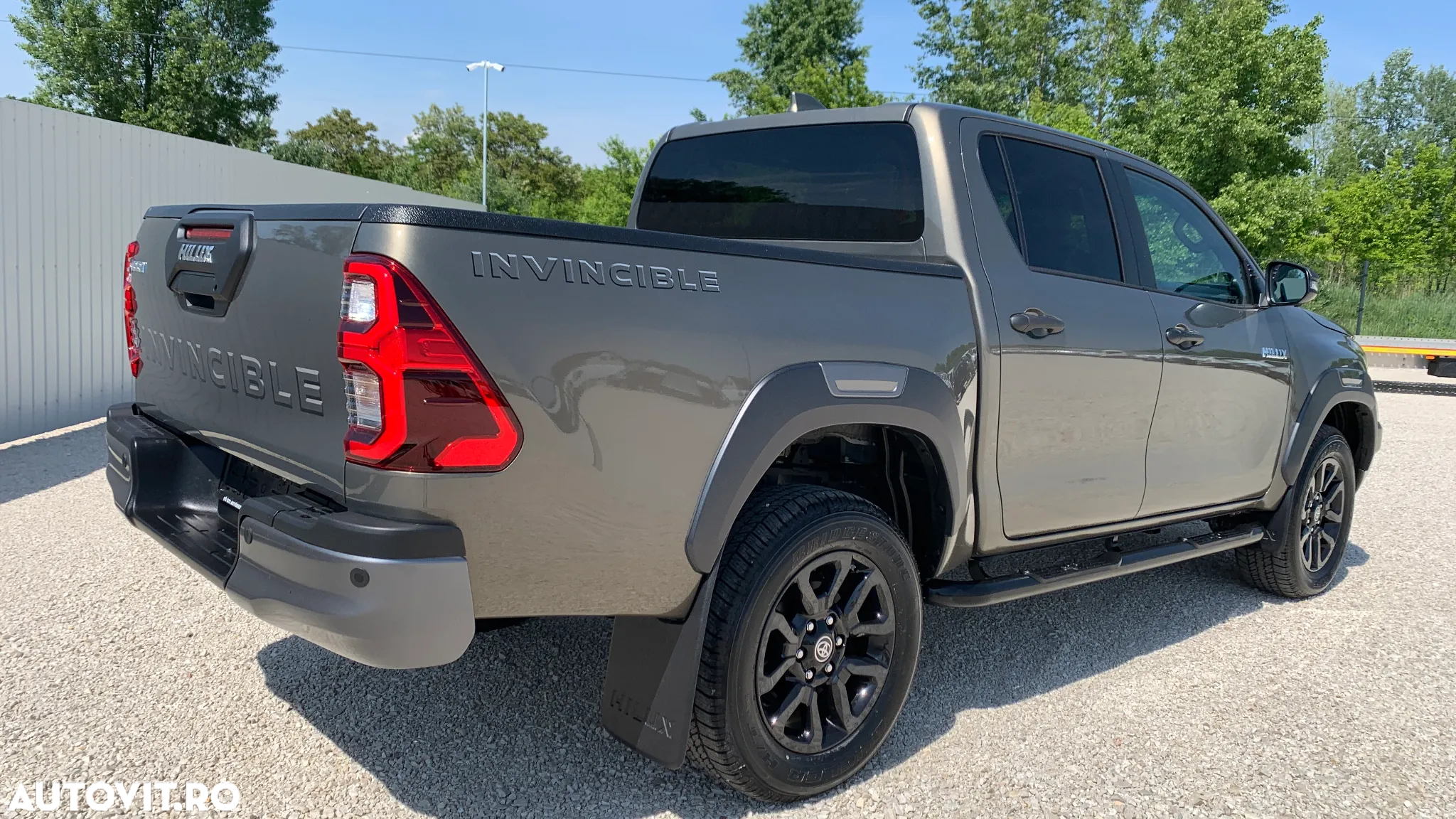 Toyota Hilux 2.8D 204CP 4x4 Double Cab AT MHEV Invincible Color Edition (3E5) - 6