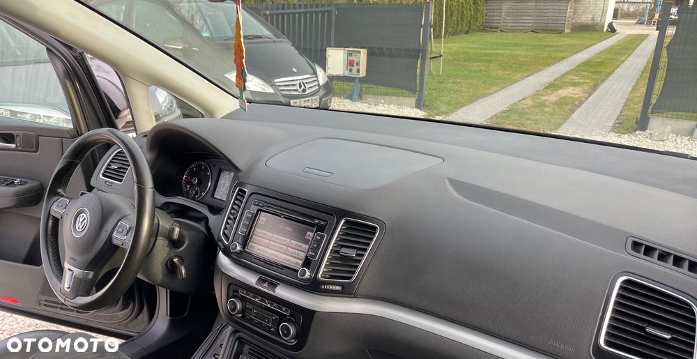 Volkswagen Sharan 2.0 TDI DSG Blue Motion Comfortline - 38