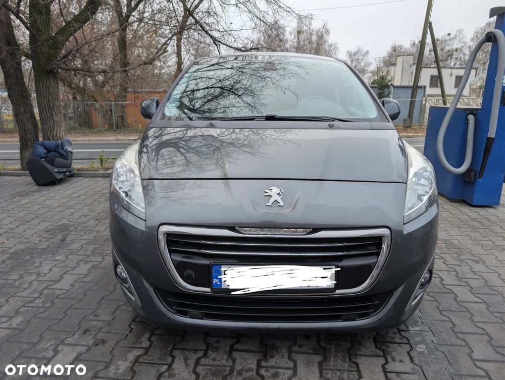 Peugeot 5008 - 5