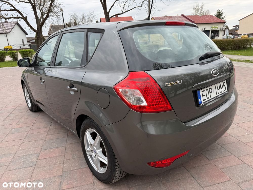 Kia Ceed 1.4 CVVT Attract - 5