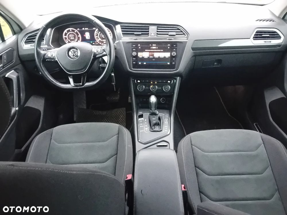 Volkswagen Tiguan 2.0 TDI SCR DSG R-Line - 10