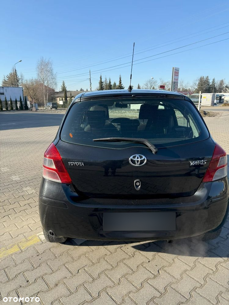 Toyota Yaris 1.33 Active - 5