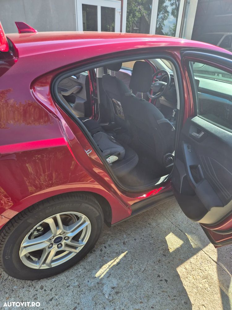Ford Focus - 5