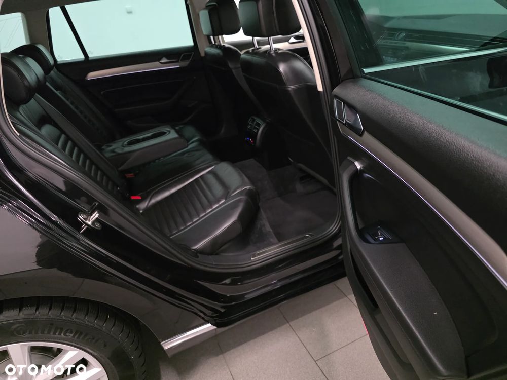 Volkswagen Passat 2.0 TDI BMT Highline DSG - 32