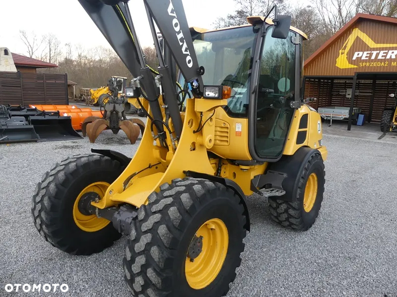 Volvo L25F / Z Niemiec / WAGA / Super Stan / - 33