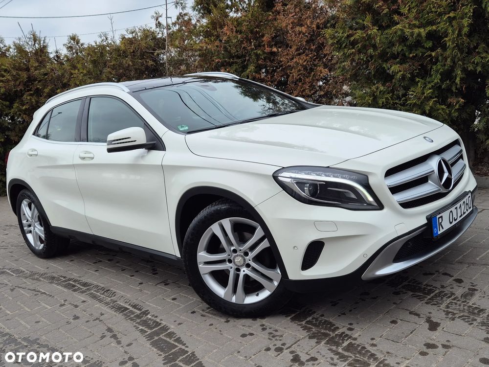 Mercedes-Benz GLA 200 Urban - 18