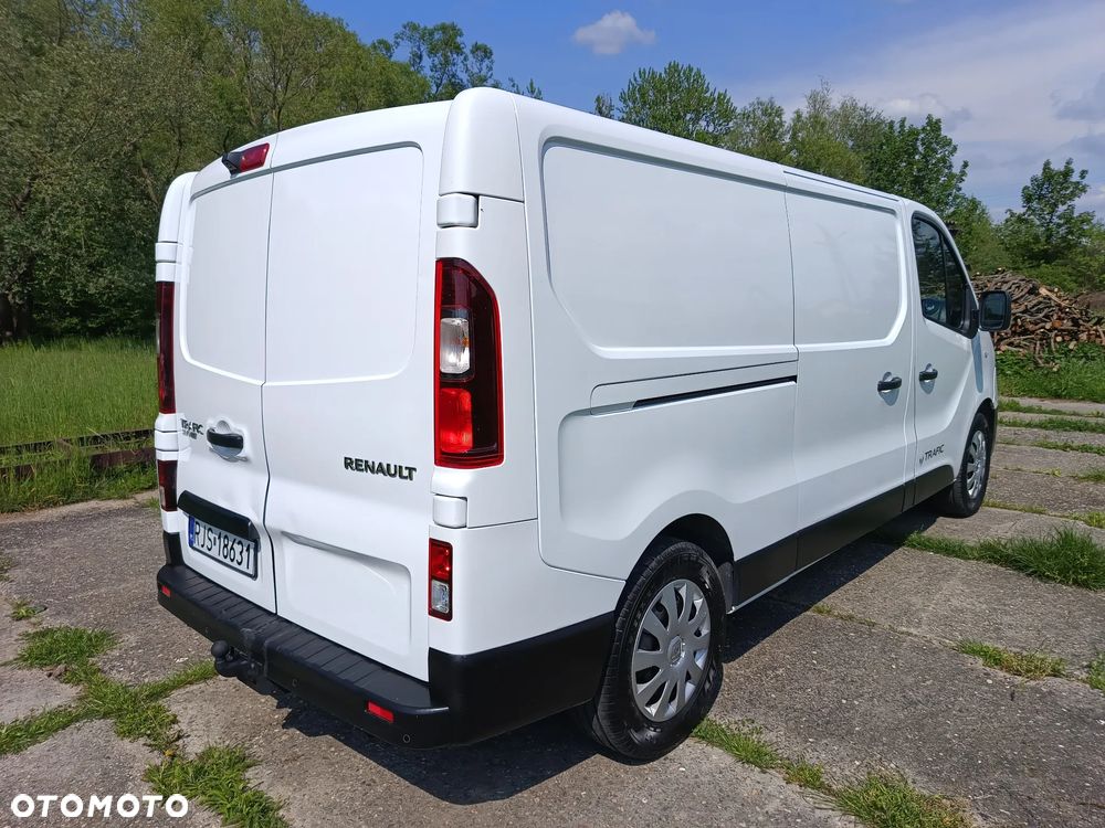 Renault Trafic L2H1 2.0 diesel 145kM 2019rok WEBASTO, CZUJNIKI PARKOWANIA, HAK, NIEWIELKI PRZEBIEG stan BDB, BEZWPADKOWY! - 10