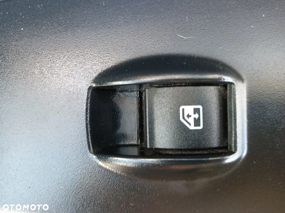 Fiat Doblo Chłodnia 105KM Maxi 2 zasilania chłodni Klima - 24