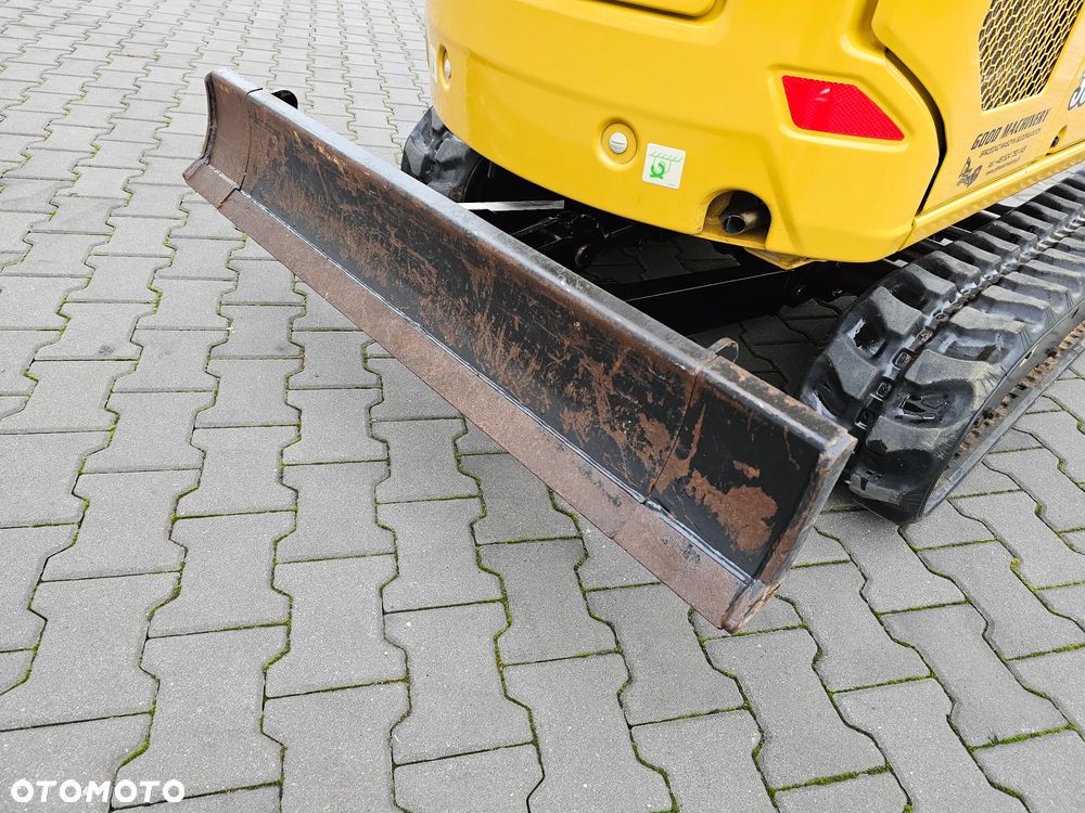 Caterpillar 301.8 05A - 16