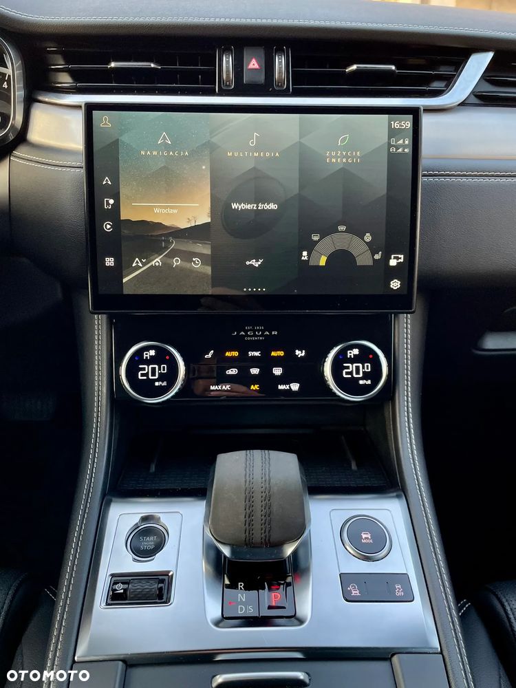 Jaguar F-Pace 2.0 P250 mHEV AWD R-Dynamic S - 17