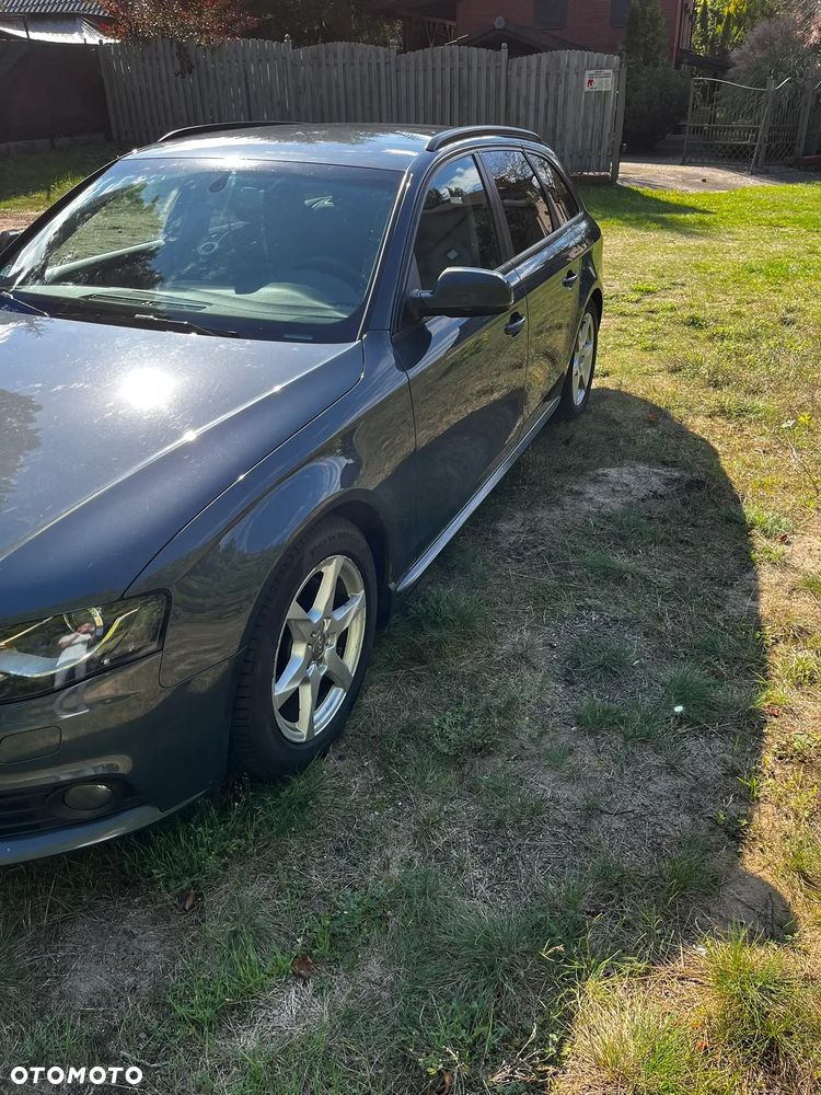 Audi A4 - 4