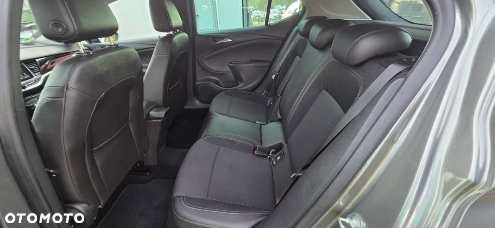 Opel Astra 1.4 Turbo Dynamic - 32