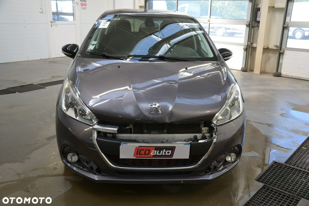 Peugeot 208 - 2
